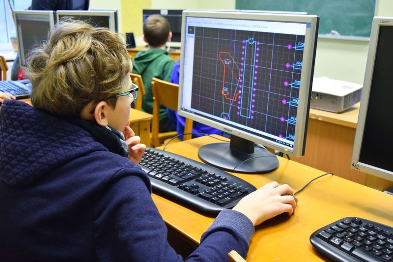 Aizpildi aptauju par digitālajām prasmēm