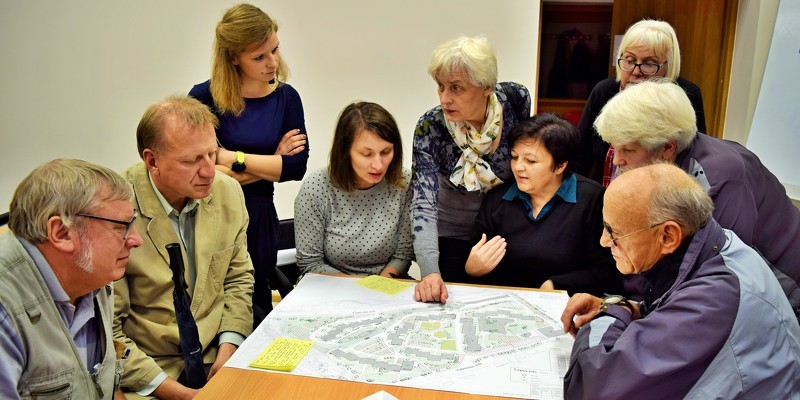 Turpinās iedzīvotāju diskusijas par pagalmu labiekārtošanu