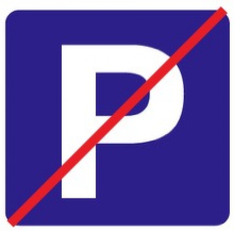 Tiks ierobežota transporta stāvēšana Uzvaras bulvārī 6.novembrī