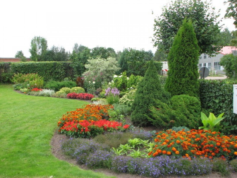 Konkurss „Par skaistāko Cēsu novada dārzu un sakoptāko teritoriju”