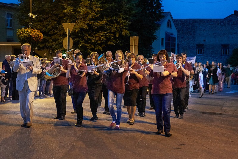 "Cēsis 811" svētku gājiens un salūts