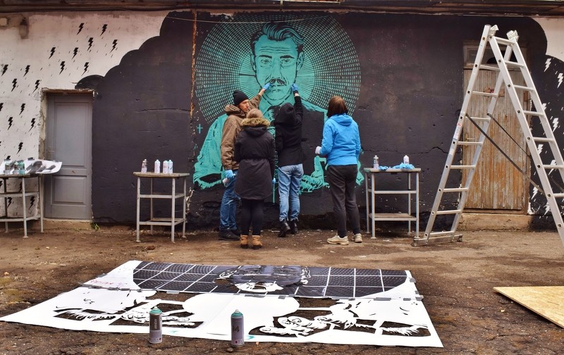 RTU Cēsu filiāles pagalmā radīta vieta ielu mākslai