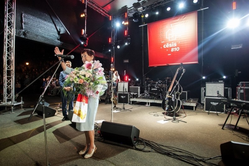 Titulu "Cēsnieks 2016" iegūst Helēna Sermole