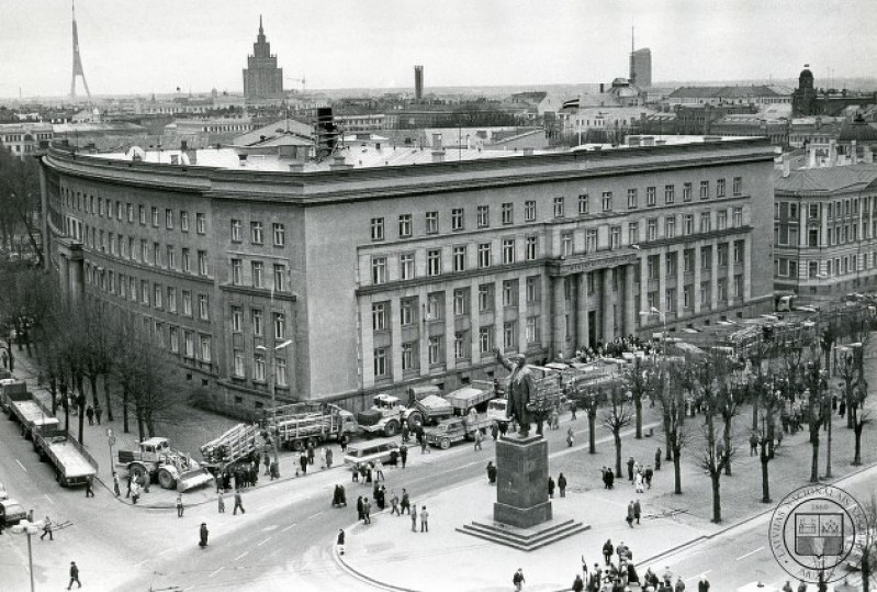 No Cēsu rajona kopumā barikādēs piedalījušies ap 10 000 cilvēku