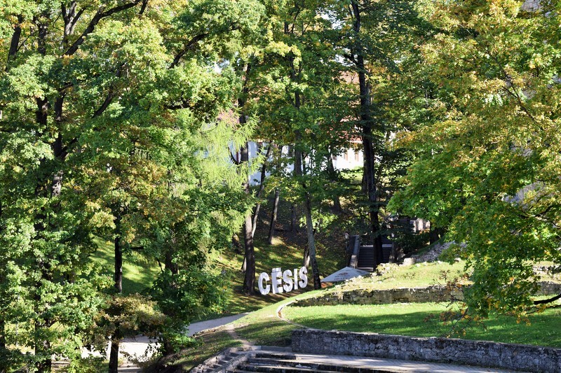 Paziņojums par Cēsu novada Attīstības programmas 2013. – 2019.gadam aktualizētās redakcijas projekta nodošanu sabiedriskajai apspriešanai