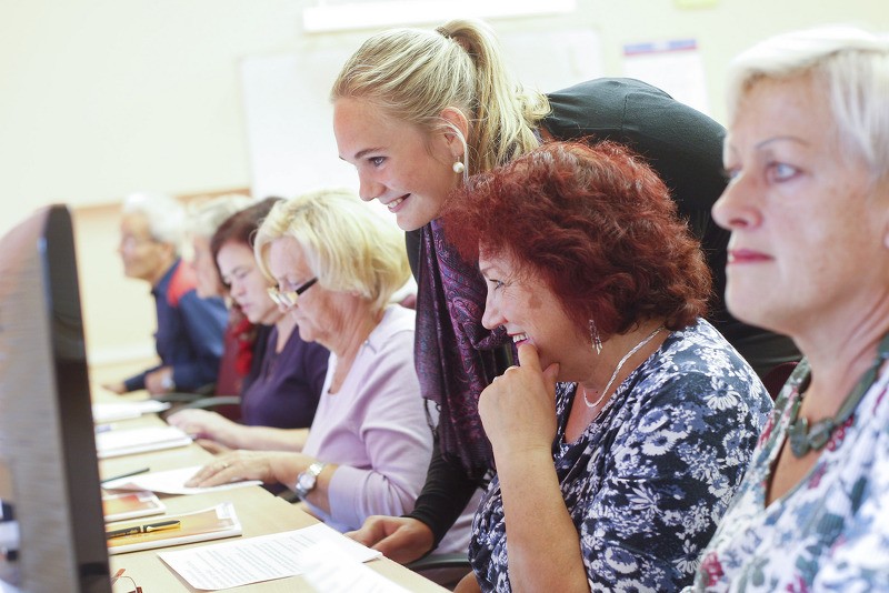 Cēsu seniori piedalās pirmajā datorprasmju olimpiādē