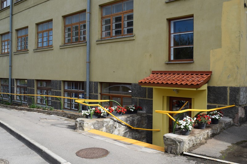 Atjaunotās ieejas atklāšana Latvijas Neredzīgo biedrības Cēsu organizācijā