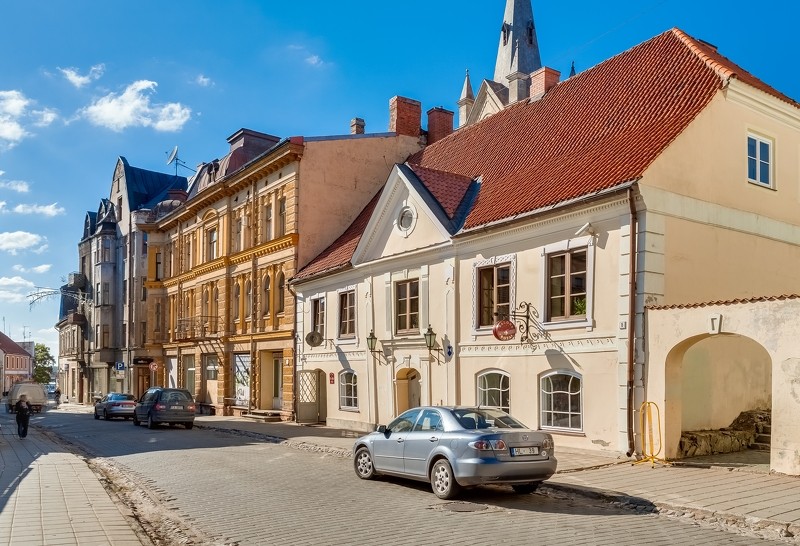 Satiksmes ierobežojumi nedēļas nogalē Rīgas ielā