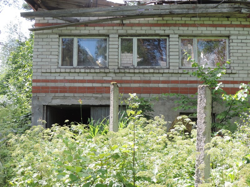 Turpina darbu pie pilsētas graustu nojaukšanas