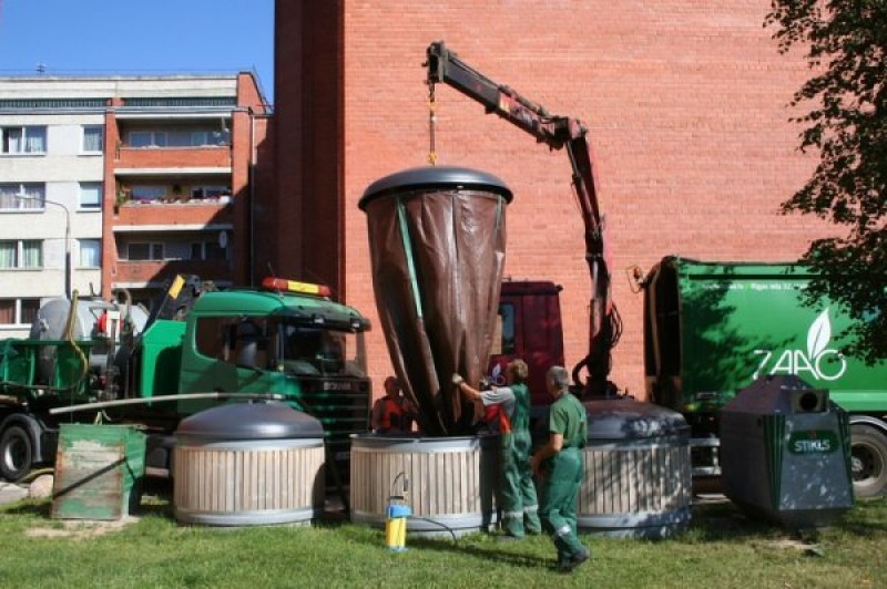 Notiks pazemes atkritumu savākšanas konteineru mazgāšana