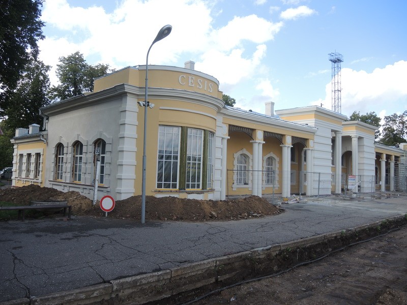 Rit Cēsu dzelzceļa stacijas rekonstrukcijas darbi