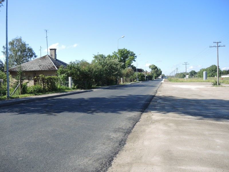 Cēsīs beigušies Dzelzceļa ielas atjaunošanas darbi