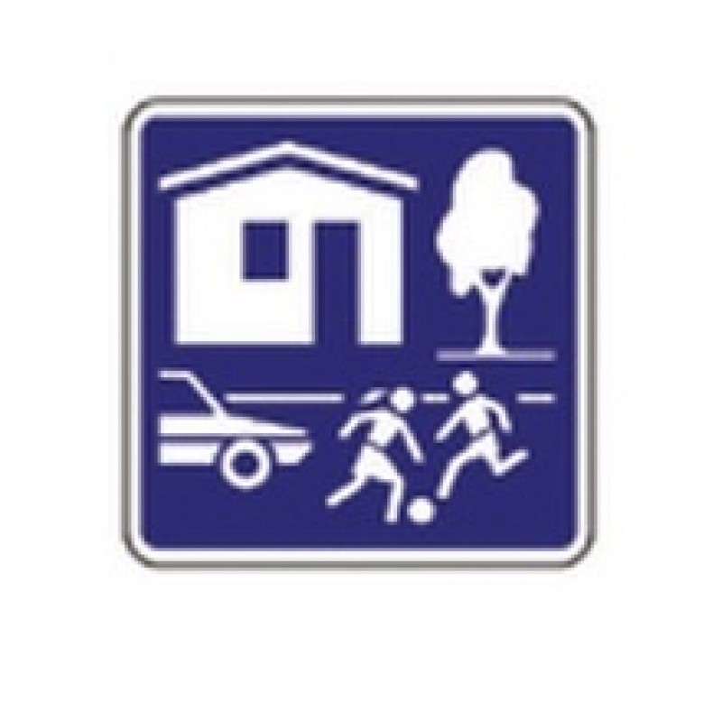 Cēsīs jaunas ceļa zīmes