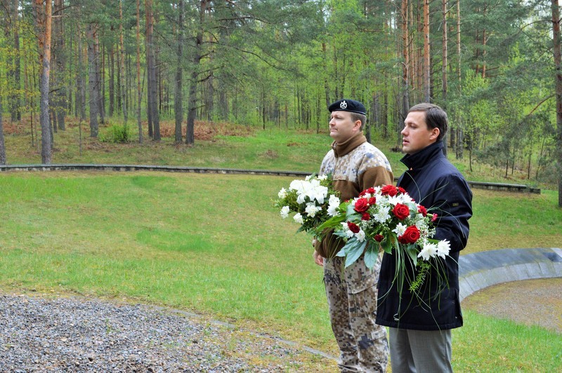 Cēsis piemin Otrā pasaules kara beigas