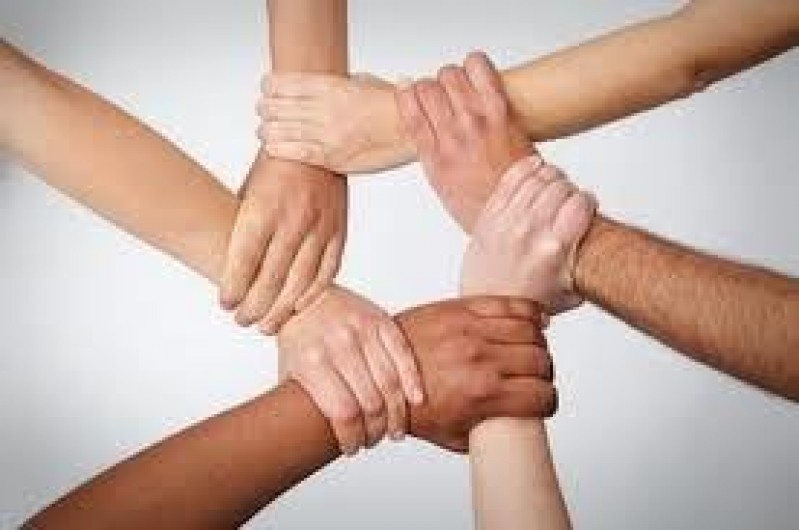 Vecāki apgūst programmu par Bērnu emocionālo audzināšanu