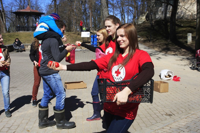 Gumijnieku skrējienā Cēsīs piedalījās 59 dalībnieki