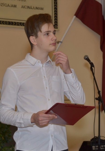 DACVĢ skolēns izcīnījis 3.vietu angļu valodas publiskās runas konkursā