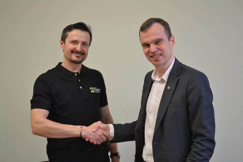 Cēsu tehnoloģiju un dizaina vidusskola noslēdz līgumu ar ViA