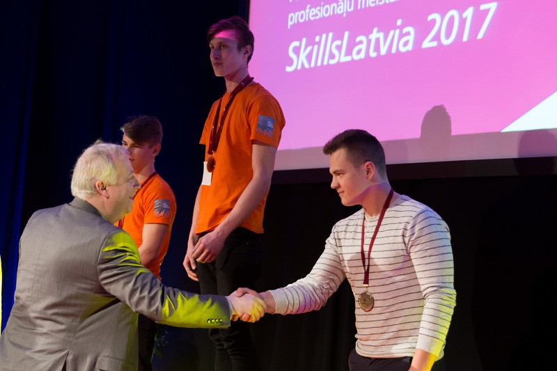 Cēsu Profesionālās vidusskolas audzēknis meistarības konkursā izcīnījis bronzas medaļu