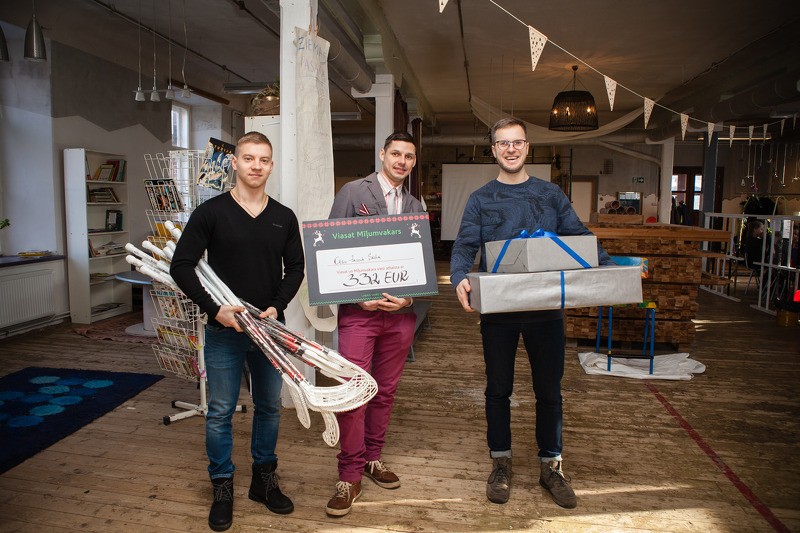 “Viasat” dāvātais inventārs talantu attīstībai nogādāts Cēsu Jaunajā skolā