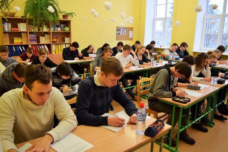 Cēsu novada matemātikas olimpiādē piedalās 113 skolēni