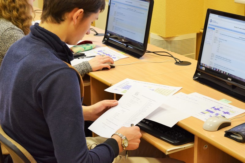 Iegūst godalgotās vietas ekonomikas olimpiādē