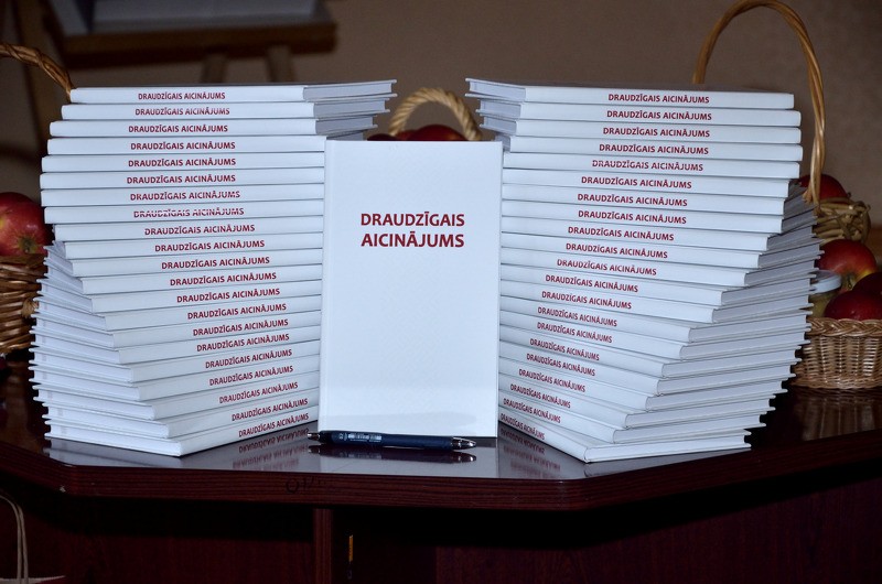 Izdota grāmata "Draudzīgais Aicinājums"