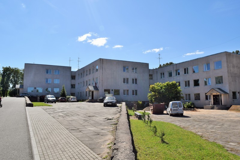 Cēsu Pilsētas vidusskola aicina 1.septembrī