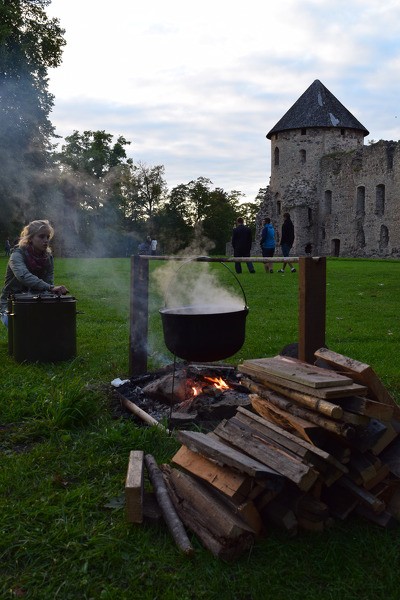 Apmācības par āra dzīves aktivitātēm un piedzīvojumu izglītību kā metodi darbā ar jauniešiem "Patiesība ir tur – DABĀ!"
