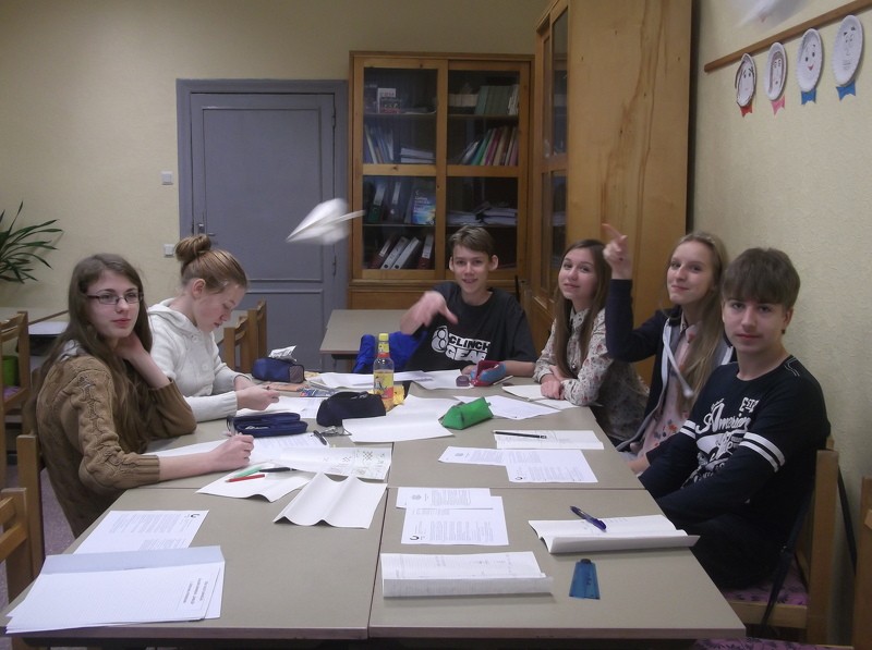 Cēsu Valsts ģimnāzija - uzvarētāja komandu olimpiādē "Atvērtā kopa"