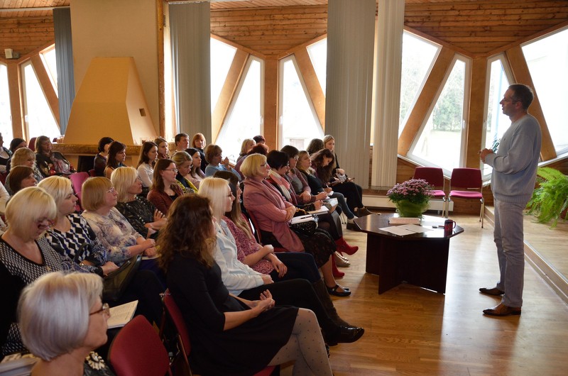 Ģimnāzisti apgūst mediju lomu globalizācijas procesā