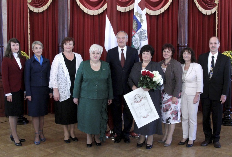 Ata Kronvalda fonda Atzinība Cēsu Valsts ģimnāzijai