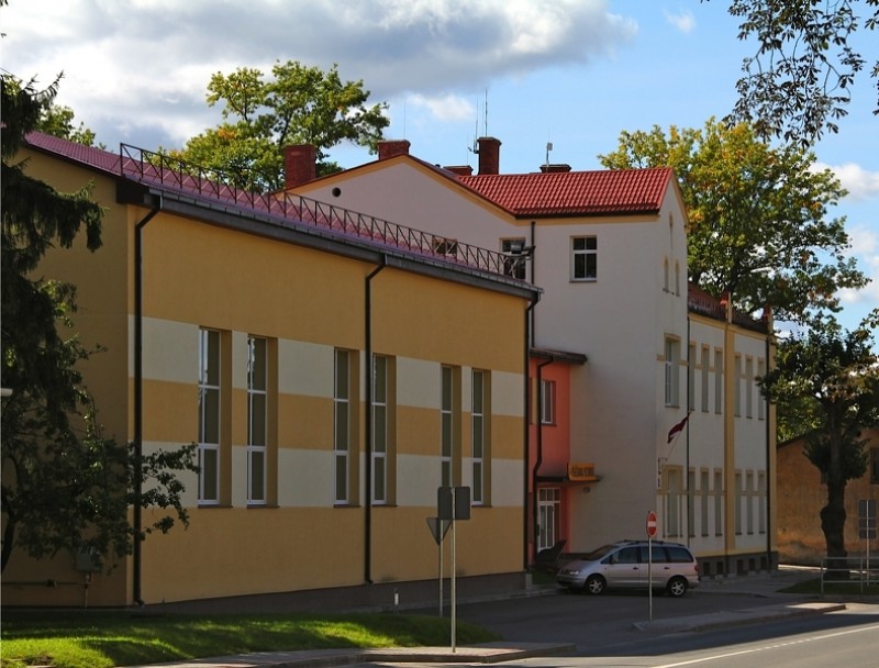 Cēsu 1. pamatskolai panākumi domrakstu konkursā