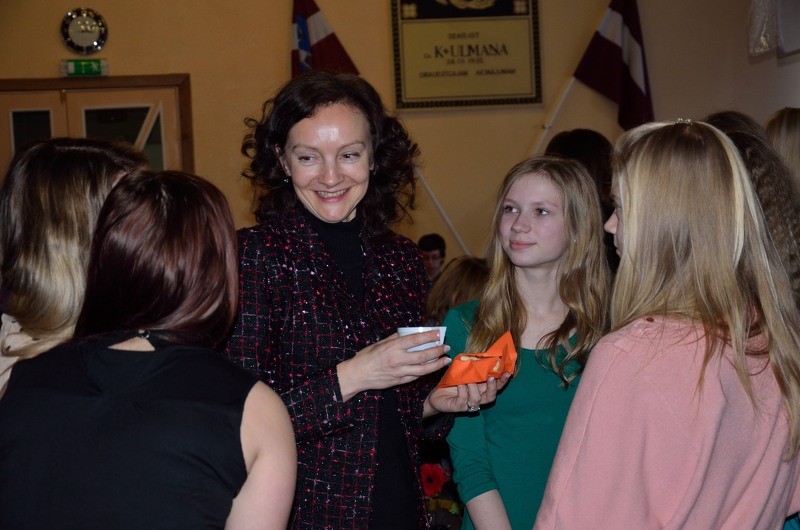 Draudzīgā Aicinājuma Cēsu Valsts ģimnāzijā tiekas skolēnu mīļākie skolotāji