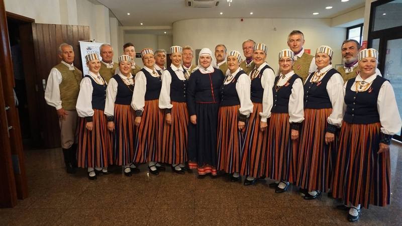 Senioru deju kolektīvs “Dzirnas” piedalās Latviešu kultūras festivālā Brazīlijā