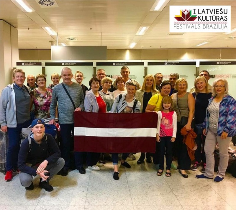 Cēsu Kultūras centra senioru deju kolektīvs "Dzirnas" svinēs simtgadi Brazīlijā