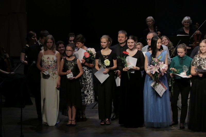 Izskanējis koncerts “Vidzemes Talanti Latvijas simtgadei”