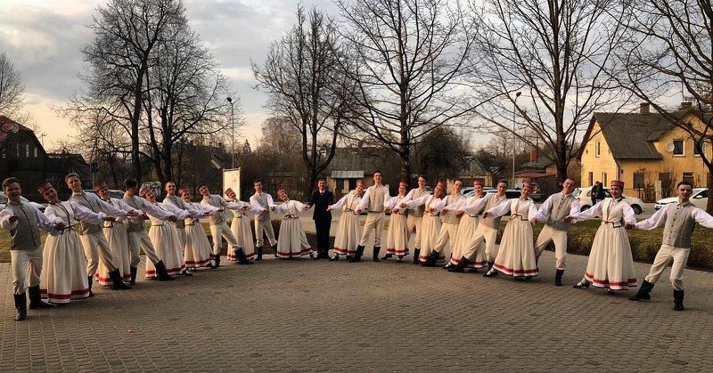 Visi Cēsu Kultūras un Tūrisma centra amatiermākslas kolektīvi dosies uz Dziesmu un deju svētkiem