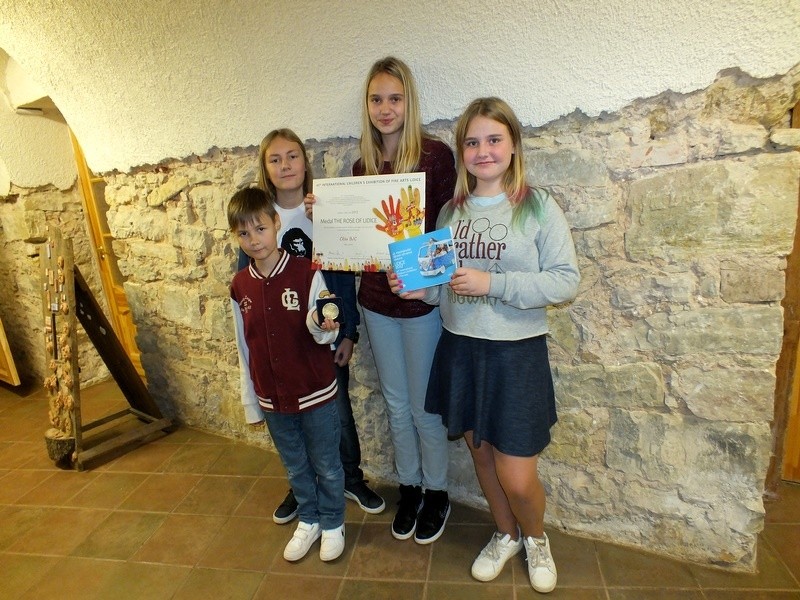 Bērnu mākslas konkursā iegūta medaļa “Lidices roze”