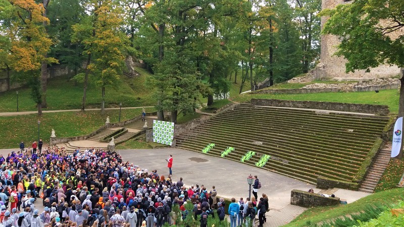 Cēsīs norisinājās deju kolektīvu orientēšanās sacensības “Greizais kompass”