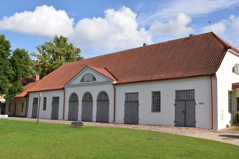Sāksies akvareļglezniecības studijas "Stallis" nodarbības