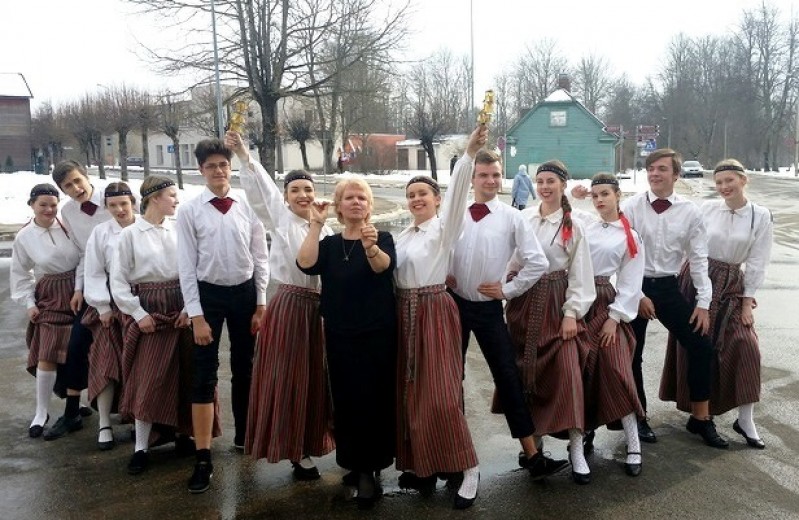 Cēsu Valsts ģimnāzijas vokālais ansamblis starp labākajiem Vidzemē