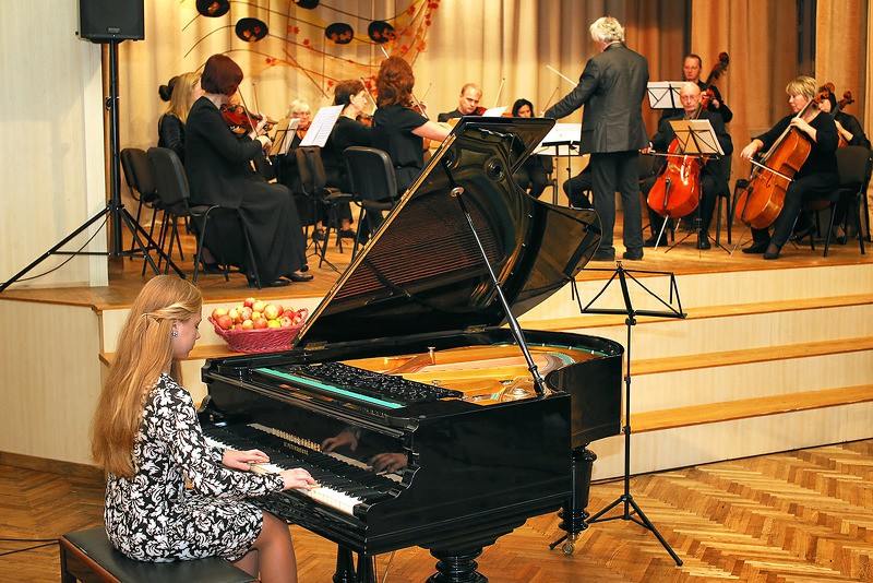 Vidzemes kamerorķestris veicina Vidzemes bērnu un jauniešu muzikālo izglītību