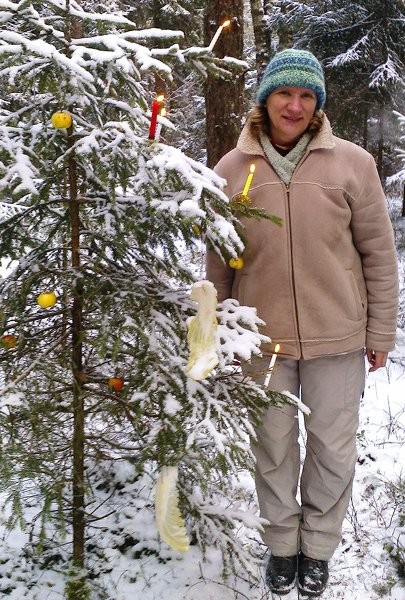 Vaives Ceļmalas izstāžu zālītē - Anitas Sabules gleznas