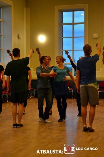 Tautas deju kolektīvs “Raitais solis” dosies uz Latviešu Dziesmu svētkiem Kanādā