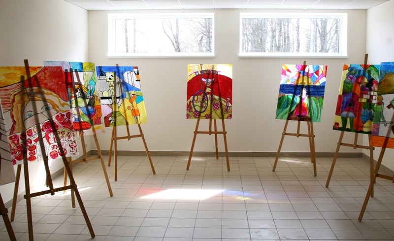 Jauno mākslinieku Krāsainās interpretācijas