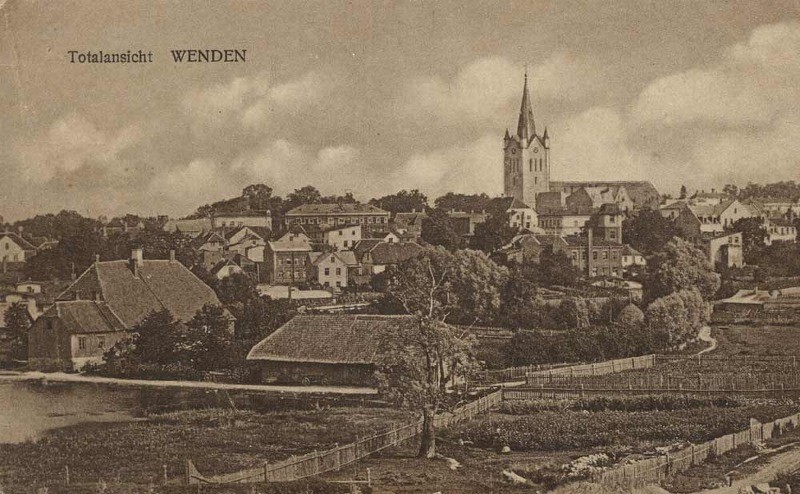 Jaunieši Cēsīs dokumentēs Otrā pasaules kara liecinieku atmiņas