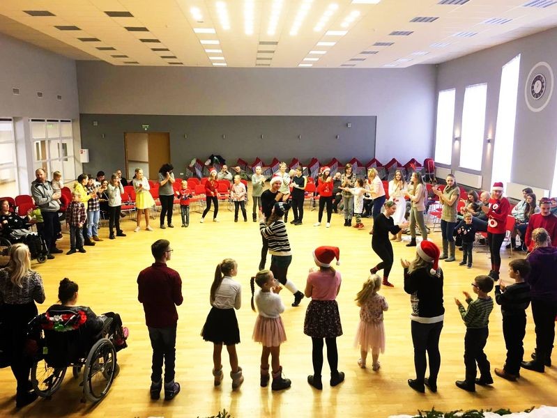 Ziemassvētku pasākums Cēsu novada bērniem ar īpašām vajadzībām