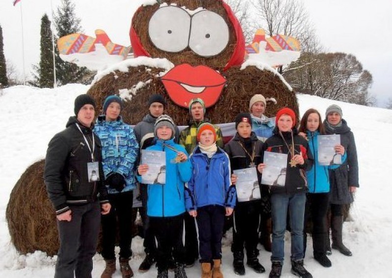 Februāra Mēneša sportisti - Cēsu 2. pamatskolas komanda!