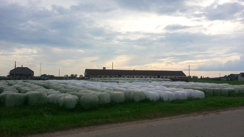Lauksaimniecībā izmantoto skābbarības ruļļu plēvju bezmaksas savākšana